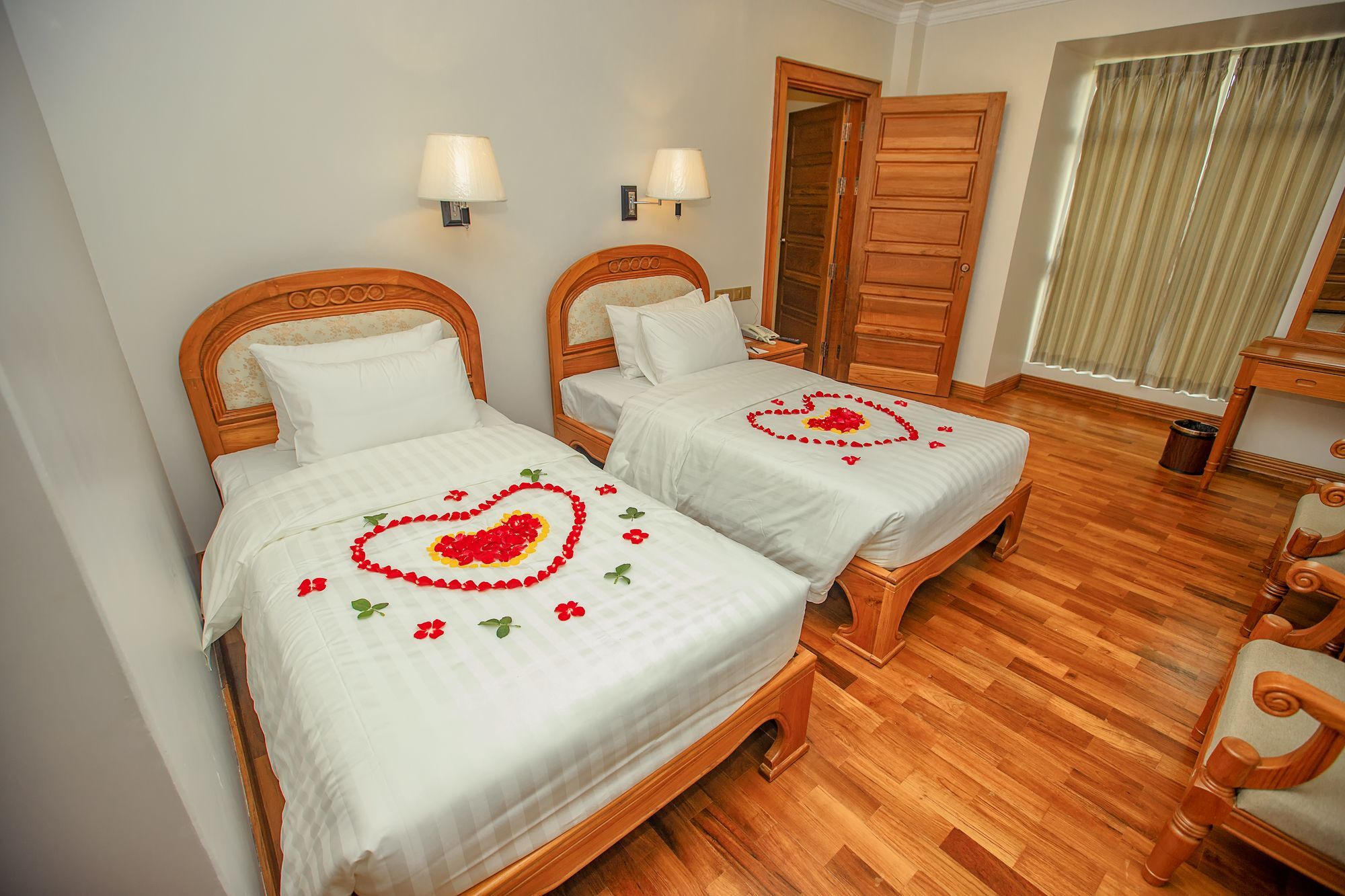 Mandalay Lodge Hotel מראה חיצוני תמונה