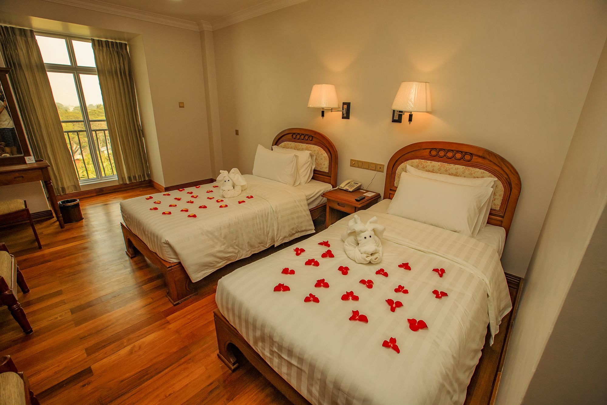 Mandalay Lodge Hotel מראה חיצוני תמונה